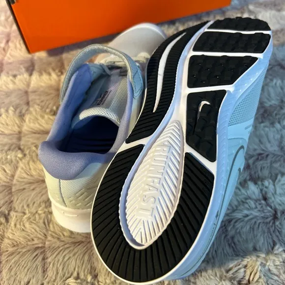 Nike star Runner 2 Sneakers Size 3