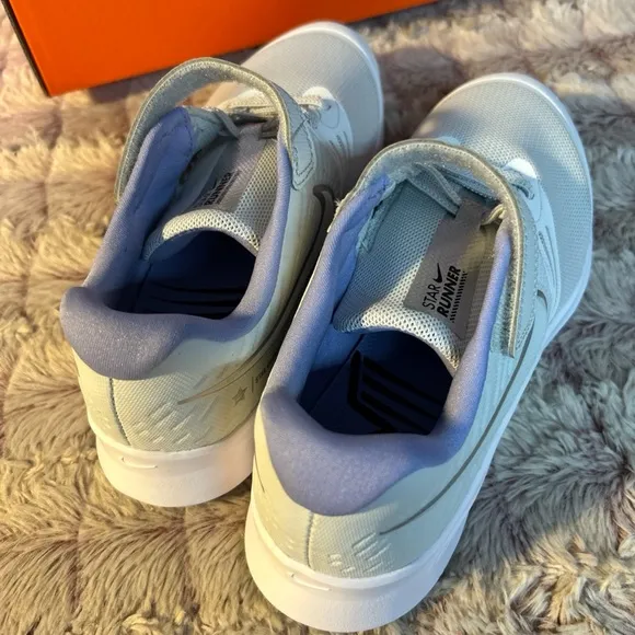Nike star Runner 2 Sneakers Size 3