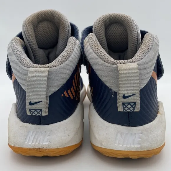 Nike Team Hustle Unisex Child Sneakers Size 13 - AQ4225-002