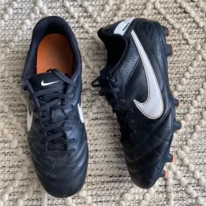 NIKE TIEMPO NATURAL IV FG SOCCER BOOTS CLEATS 454318-018‎ US 8 MENS