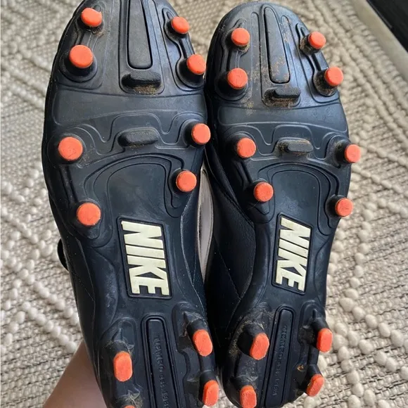 NIKE TIEMPO NATURAL IV FG SOCCER BOOTS CLEATS 454318-018‎ US 8 MENS