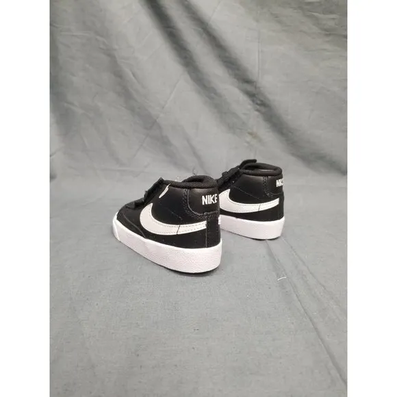 Nike Toddler's Blazer Mid '77 Slip On Sneakers Size 4 Black White NEW IN BOX!