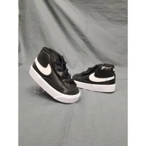Nike Toddler's Blazer Mid '77 Slip On Sneakers Size 4 Black White NEW IN BOX!