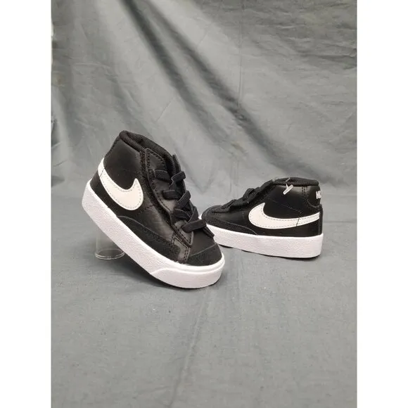 Nike Toddler's Blazer Mid '77 Slip On Sneakers Size 4 Black White NEW IN BOX!