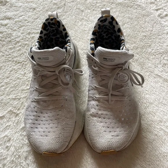 nike training/running shoes