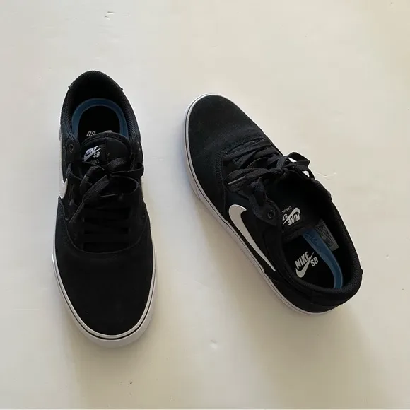 Nike Unisex Black Lace -up Sneakers