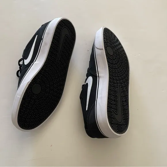 Nike Unisex Black Lace -up Sneakers