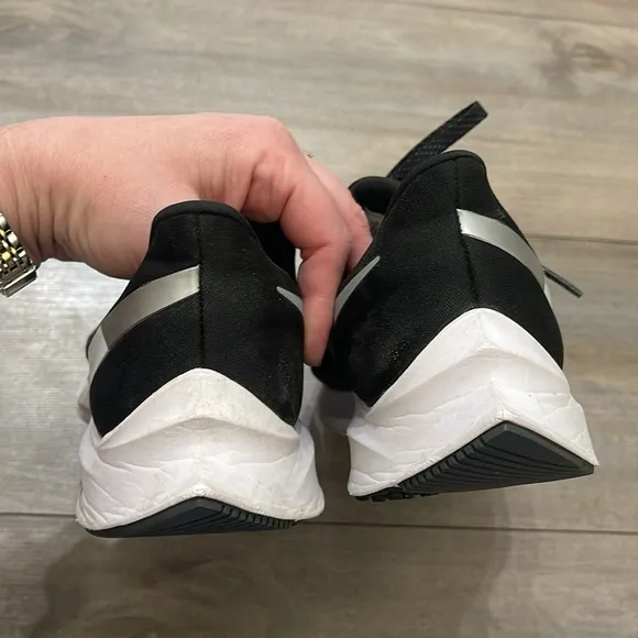 Nike Winflo Running Shoes Size 8