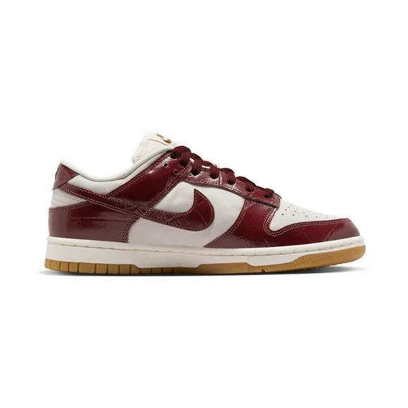 Nike Womens Dunk Low LX Sneakers Size 9.5