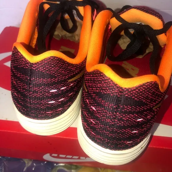 Nike women’s Lunartempo 2 running shoes