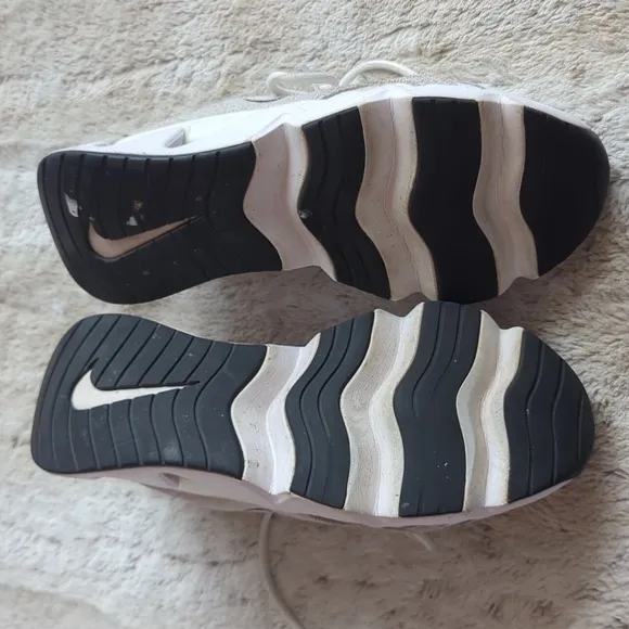 Nike Women's RYZ 365 Summit White Black BQ4153-100 Athletic Shoes Size 9