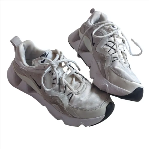 Nike Women's RYZ 365 Summit White Black BQ4153-100 Athletic Shoes Size 9