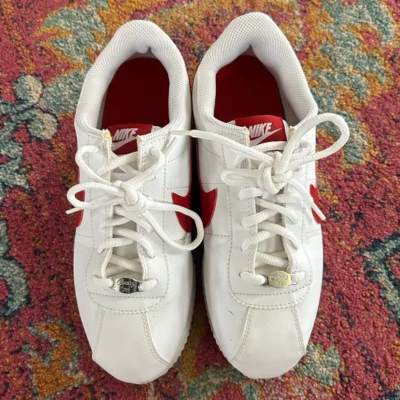 Nike | Youth Unisex White and Red Leather Cortez lace up Sneakers, size 6.5