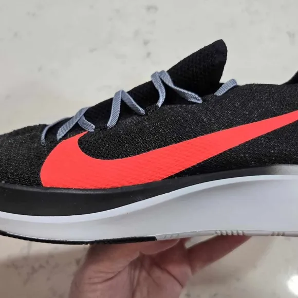 Nike Zoom Men’s SZ.13 Fly Flyknit AR4561-005 Black/Red Running Shoes New