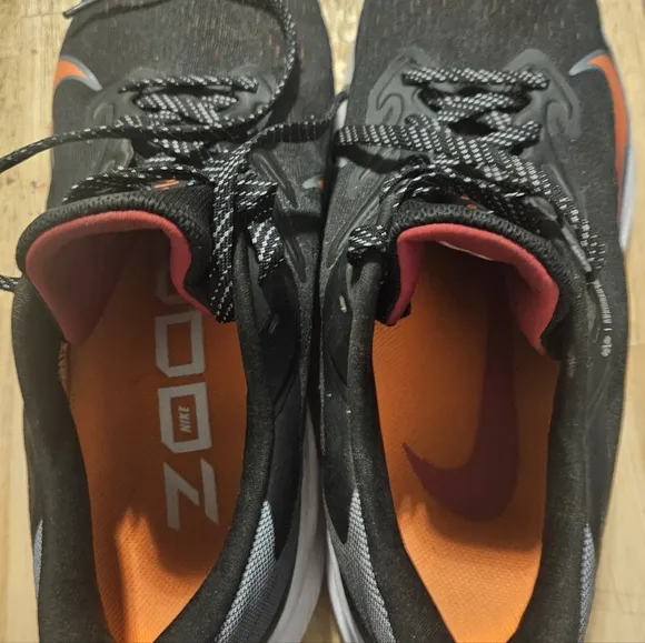 Nike Zoom Winflo 7 Black Total Orange CJ0291-011