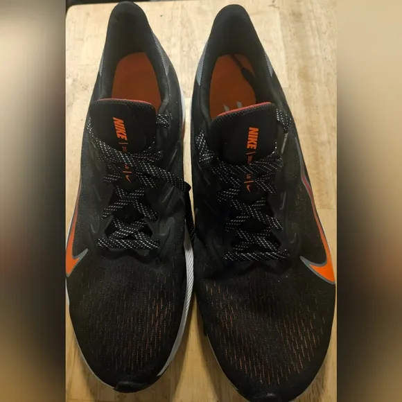 Nike Zoom Winflo 7 Black Total Orange CJ0291-011