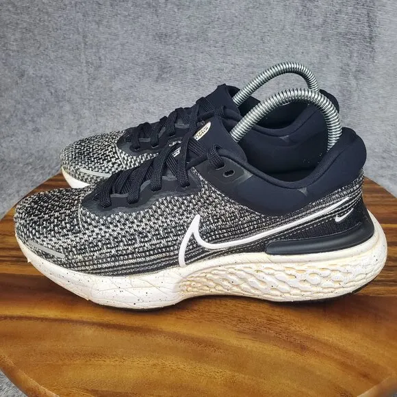 Nike ZoomX Invincible Run Flyknit Shoes Women's 8 Black Oreo Running Sneakers