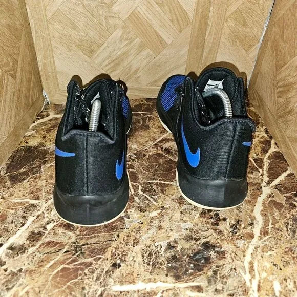 Nike men's Air Versitile 3 black blue basketball shoes size 10.  0502