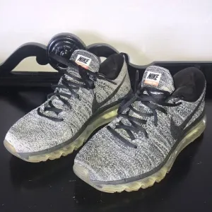 Nike Oreo fly knit max preowned running shoes