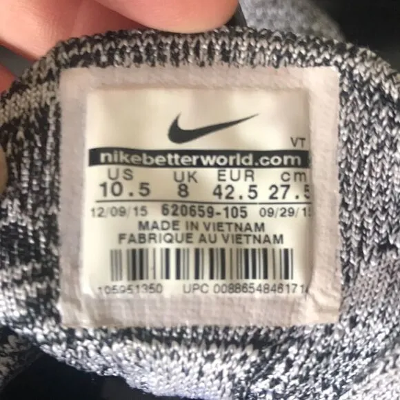 Nike Oreo fly knit max preowned running shoes