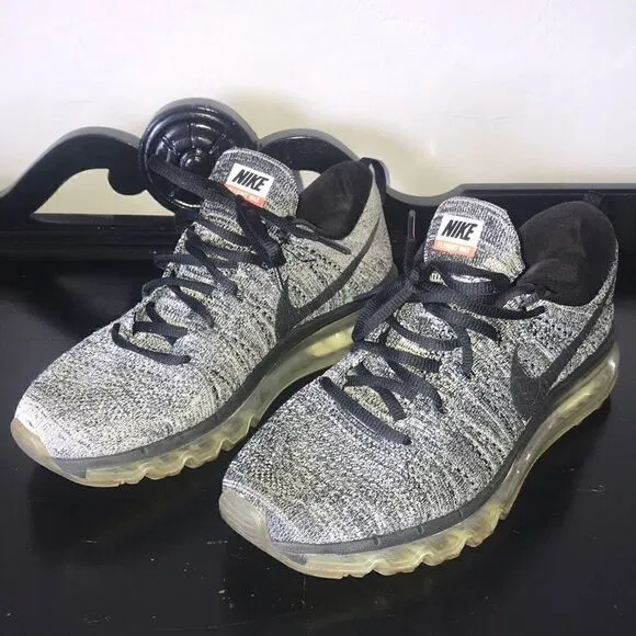 Nike Oreo fly knit max preowned running shoes