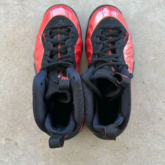 Nike Sneakers Air Foamposite One Youth Size 5.5 Red Habanero
