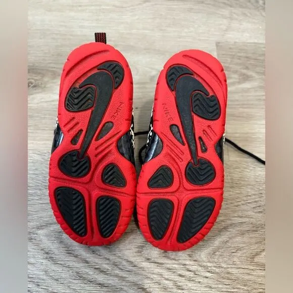 Nike toddler sneakers