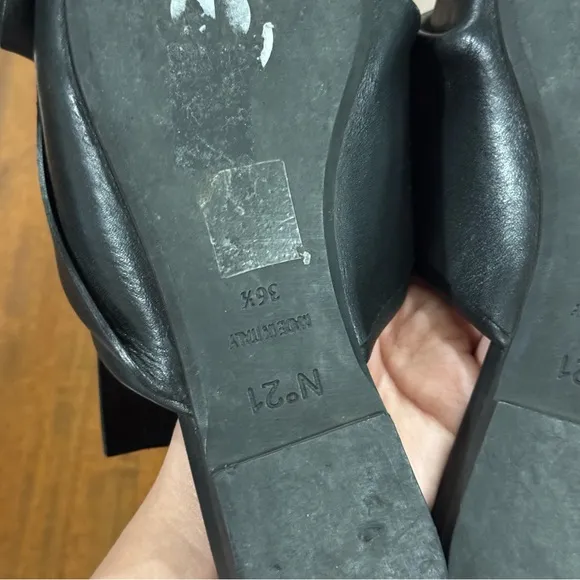 No. 21 Black Leather Knot Slide Sandals Size EU 36.5