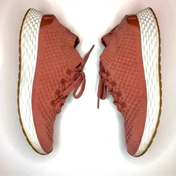 Nobull Coral Knit Runner Unisex Mens 10 Womens 11.5 Athletic Shoes