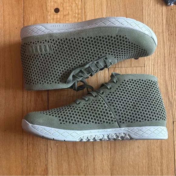 NoBull Unisex Blue Suede Mid Trainer Mens Size 9 (Women’s Size 10.5)