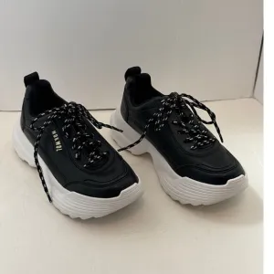 Nokwol Poppy Black Sneakers size 7.5 Women