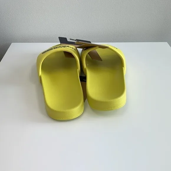 North Face Yellow Men’s Sandals Size 13