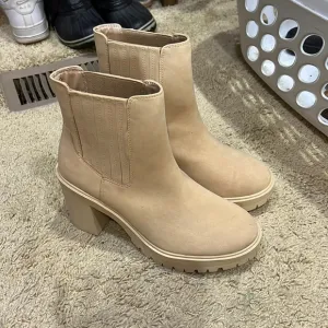 Nude boots