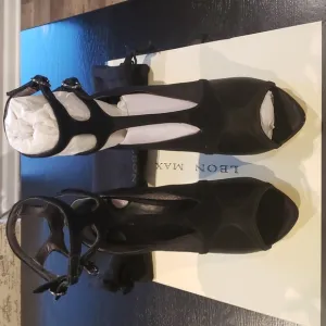NWB! Leon Max Pika Satin Heels 6