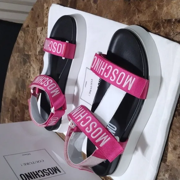 NWB Moschino Sandals