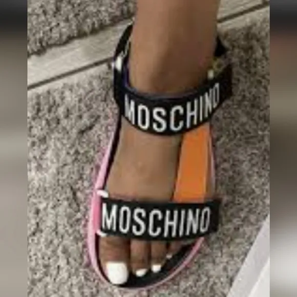 NWB Moschino Sandals