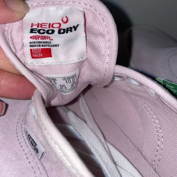 NWB Vans Authentic Pig Suede Orchid Ice Sneakers
