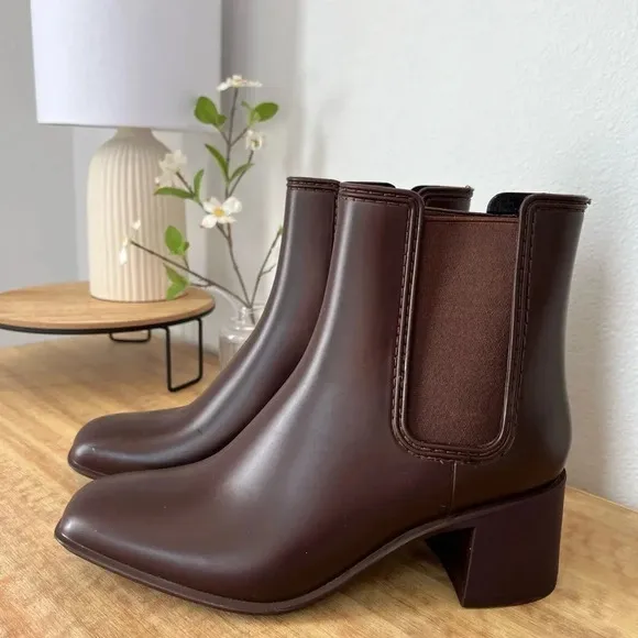 NWOB Jeffrey Campbell rainy day brown ankle boots!