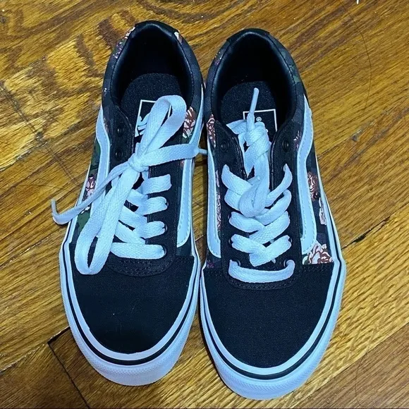 NWOB KIDS Vans 13 unisex