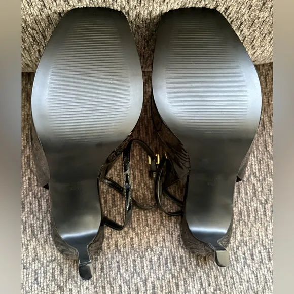 NWOB STEVE MADDEN Gloss Black Patent Stiletto Heels Ankle Strap Women’s Size 9