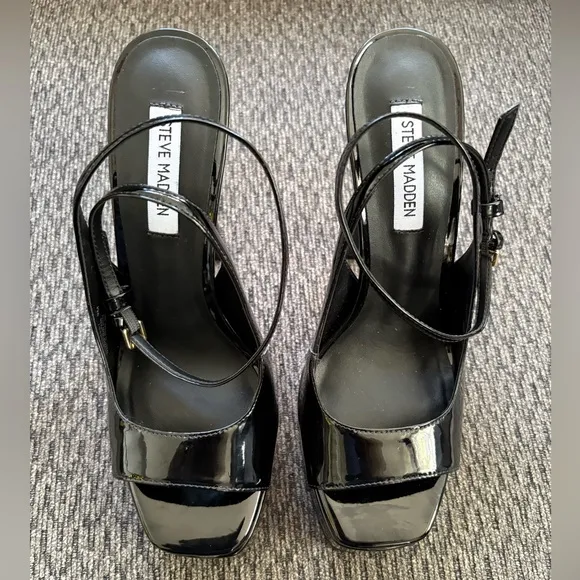 NWOB STEVE MADDEN Gloss Black Patent Stiletto Heels Ankle Strap Women’s Size 9