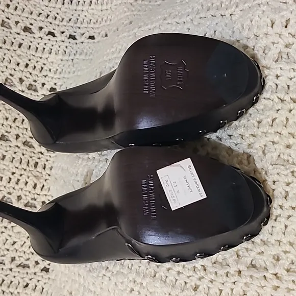 Nwob STUART WAITZMAN WHIPPET HIGH HEELS SHOES NEW!! Never used.