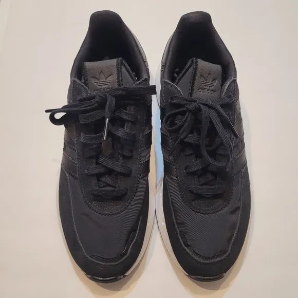 NWOT Adidas Unisex Retropy F2 Sneakers size 7.5