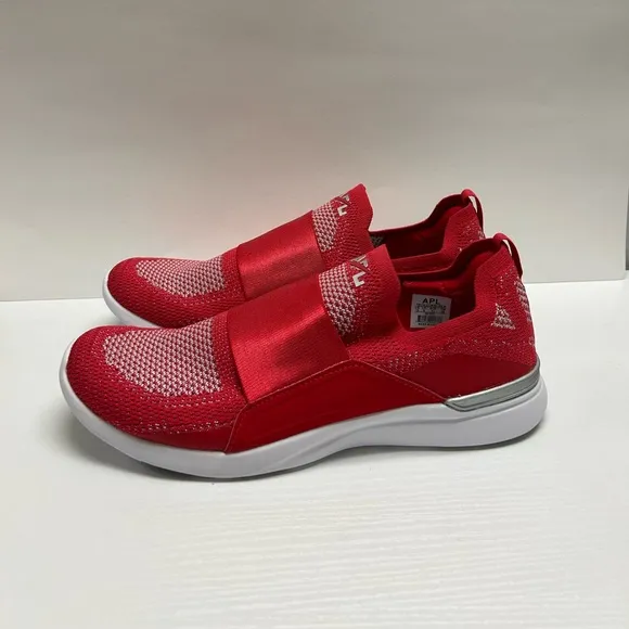 NWOT APL Men’s Techbloom Bliss Sneakers, size 10.
