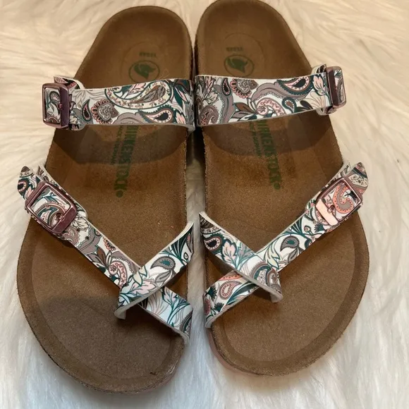 NWOT Birkenstock Girls Mayari size 34