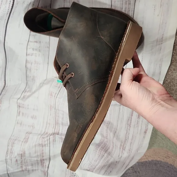 NWOT Clarks men's bushacre 3 chukka boots