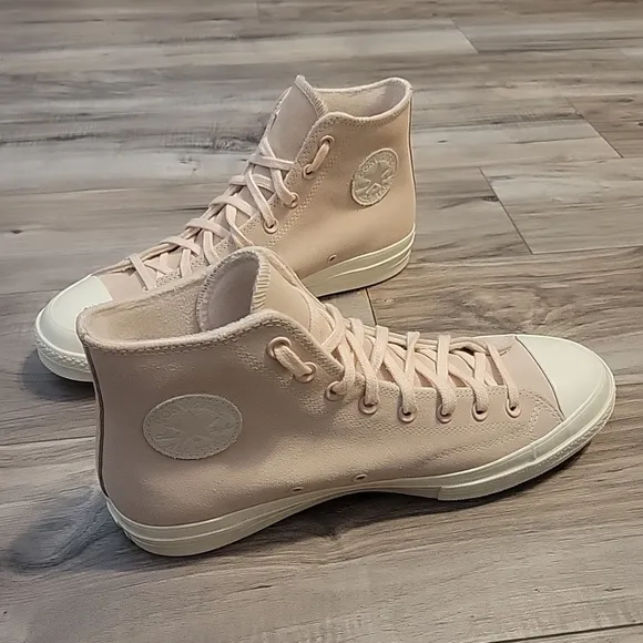 NWOT Converse Suede Shoes Unisex Chuck 70 Hi Top Pink‎  Women 13 Men 11 A07901C