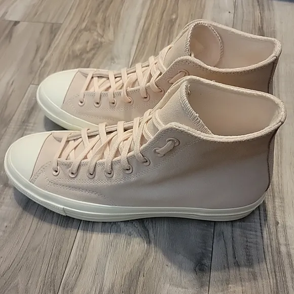 NWOT Converse Suede Shoes Unisex Chuck 70 Hi Top Pink‎  Women 13 Men 11 A07901C