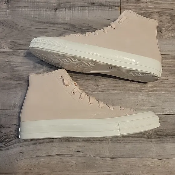 NWOT Converse Suede Shoes Unisex Chuck 70 Hi Top Pink‎  Women 13 Men 11 A07901C