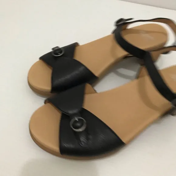 NWOT Dansko Women's Tessie Sandals Size 39